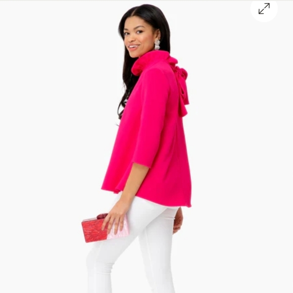 Tuckernuck Pomander Place Fuchsia Faye Blouse Size Medium - Picture 3 of 14